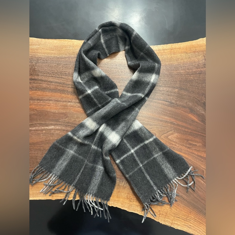 EUC YSL SIGNATURE SCARF IN CASHMERE JACQUARD